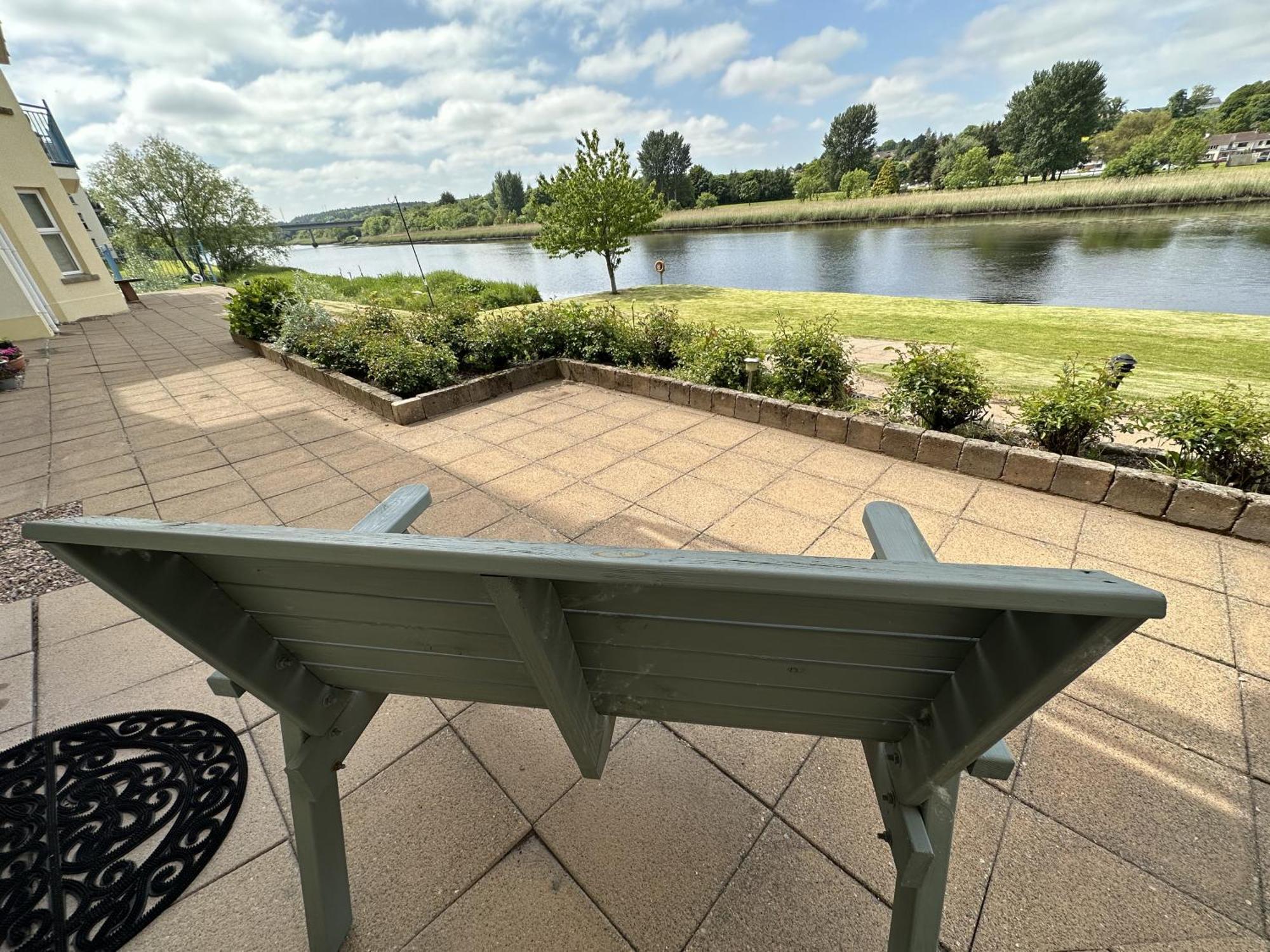 Coleraine Riverside Apartment Exteriér fotografie